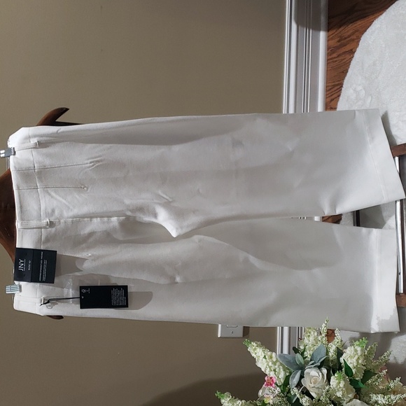 Nwt JNY size 10 white wide legs strechy pants - Picture 6 of 11